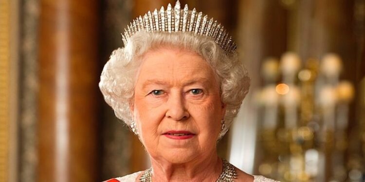 "فقد عالمنا ملكة عظيمة"..هكذا تفاعل نجوم ومشاهير العالم العربي مع رحيل الملكة إليزابيث الثانية