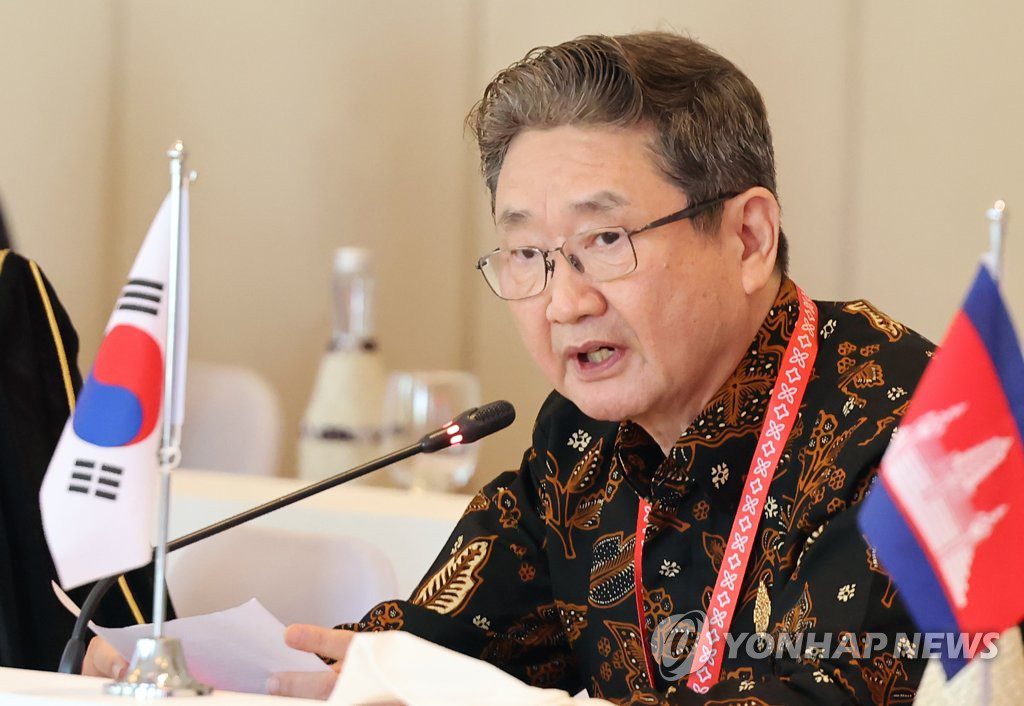 وزير الثقافة «بارك بو-غيون»: الثقافة الكورية تتضمن رسائل الأمل وحقوق الإنسان والسلام - 1
