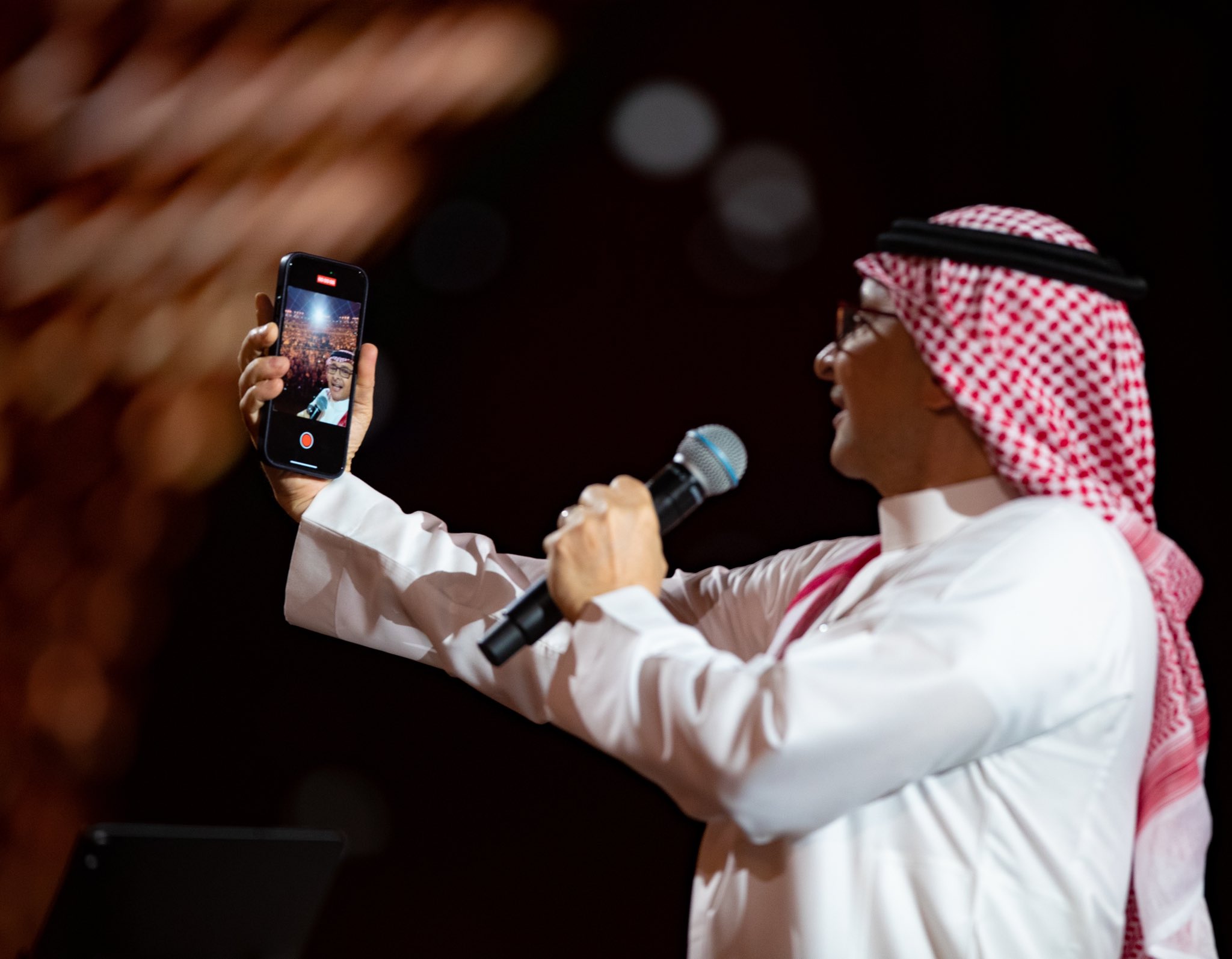 عبد المجيد عبد الله في حفله الثاني بالبحرين