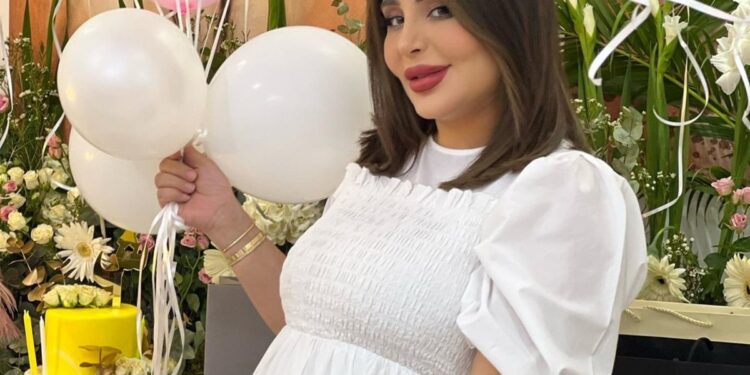 مناسبات سعيدة عاشتها النجمات في الأيام الماضية ..شيماء علي ترزق بمولودها الرابع