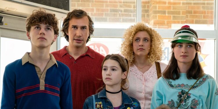 L to R) Sam Nivola as Heinrich, Adam Driver as Jack, May Nivola as Steffie, Greta Gerwig as Babette and Raffey Cassidy as Denise in White Noise.